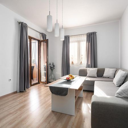 Apartment Morena Porec Bagian luar foto