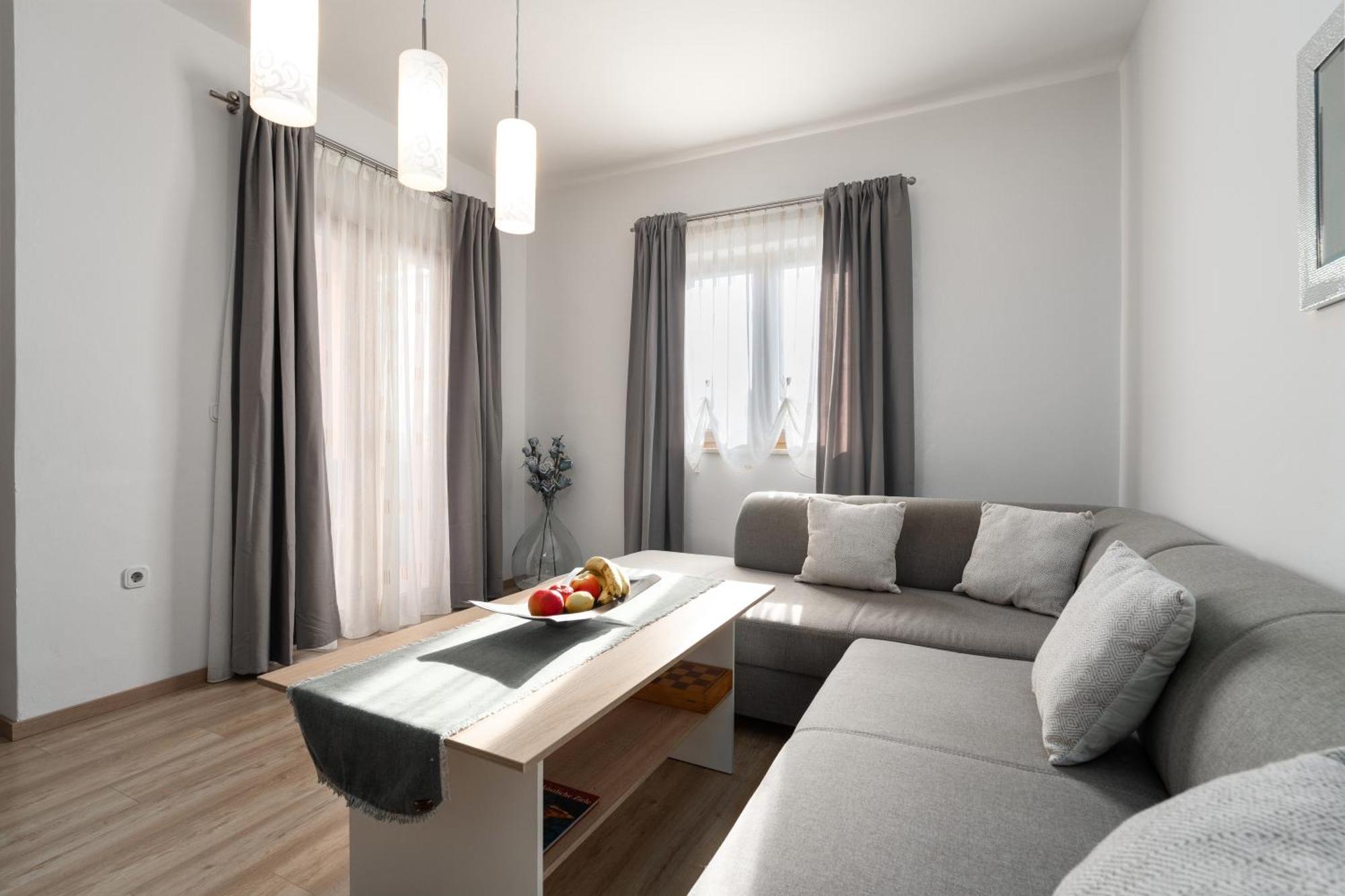 Apartment Morena Porec Bagian luar foto